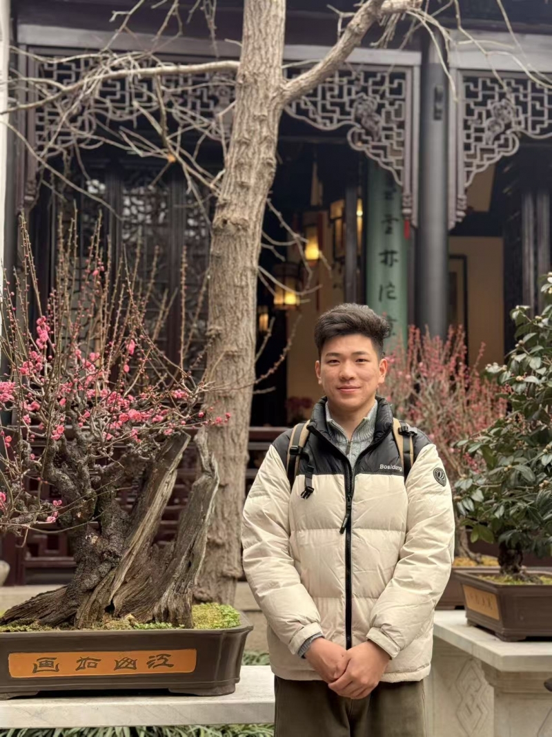 顾校豪2.jpg